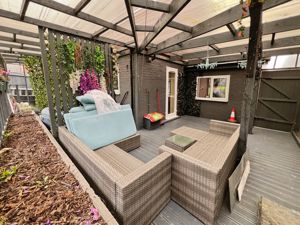 Covered area- click for photo gallery